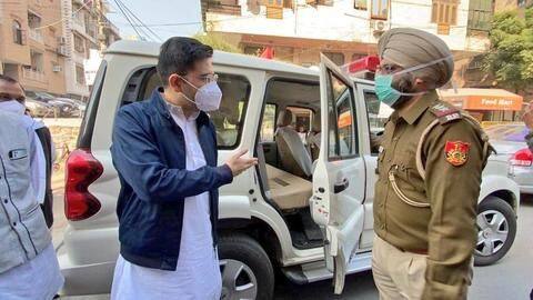 दिल्ली: अमित शाह के घर के आगे प्रदर्शन करने जा रहे कई AAP विधायक हिरासत में दिल्ली: अमित शाह के घर के आगे प्रदर्शन करने जा रहे कई AAP विधायक हिरासत में