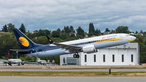 इथोपिया हादसा: भारत में भी बोइंग 737 मैक्स विमानों की उड़ान पर लगी रोक इथोपिया हादसा: भारत में भी बोइंग 737 मैक्स विमानों की उड़ान पर लगी रोक