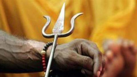 अंधविश्वास ने ली महिला की जान, तांत्रिक ने शरीर में किए छेद, त्रिशूल से निकाली आंखे अंधविश्वास ने ली महिला की जान, तांत्रिक ने शरीर में किए छेद, त्रिशूल से निकाली आंखे