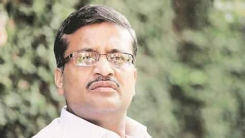 एक बार फिर बदला अशोक खेमका का विभाग, 27 साल में 52वीं बार हुआ तबादला एक बार फिर बदला अशोक खेमका का विभाग, 27 साल में 52वीं बार हुआ तबादला