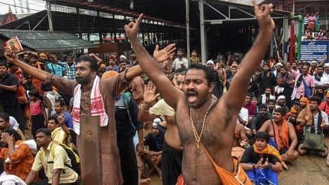 सबरीमाला मंदिरः महिलाओं के प्रवेश के खिलाफ बंद का ऐलान, हिंसा में एक की मौत सबरीमाला मंदिरः महिलाओं के प्रवेश के खिलाफ बंद का ऐलान, हिंसा में एक की मौत