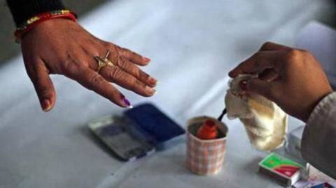लोकसभा चुनावः छठे चरण के तहत सात राज्यों की 59 सीटों पर मतदान जारी, जानें आंकड़े लोकसभा चुनावः छठे चरण के तहत सात राज्यों की 59 सीटों पर मतदान जारी, जानें आंकड़े