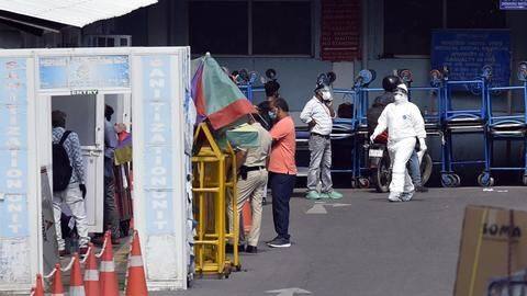कोरोना वायरस: देश में बीते सामने आए 20,021 नए मामले, 279 मरीजों की मौत कोरोना वायरस: देश में बीते सामने आए 20,021 नए मामले, 279 मरीजों की मौत