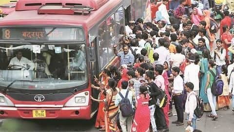 आज से दिल्ली की बसों में मुफ्त सफर कर सकेंगी महिलाएं, हर बस में होगा मार्शल आज से दिल्ली की बसों में मुफ्त सफर कर सकेंगी महिलाएं, हर बस में होगा मार्शल