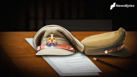उत्तर प्रदेश में पुलिस शर्मसार, महिला शिकायतकर्ता के सामने हस्तमैथुन करने लगा SHO उत्तर प्रदेश में पुलिस शर्मसार, महिला शिकायतकर्ता के सामने हस्तमैथुन करने लगा SHO