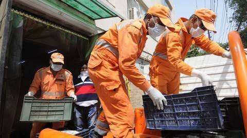 चक्रवाती तूफान अम्फान के बाद पश्चिम बंगाल गए NDRF के 49 जवान कोरोना संक्रमित चक्रवाती तूफान अम्फान के बाद पश्चिम बंगाल गए NDRF के 49 जवान कोरोना संक्रमित