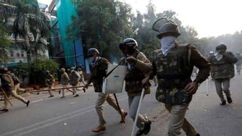 जामिया हिंसा: अमेरिकी यूनिवर्सिटीज में पढ़ रहे भारतीय छात्रों ने की पुलिस कार्रवाई की निंदा जामिया हिंसा: अमेरिकी यूनिवर्सिटीज में पढ़ रहे भारतीय छात्रों ने की पुलिस कार्रवाई की निंदा