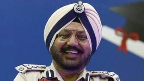 कृषि कानून: किसानों के समर्थन में पंजाब पुलिस के DIG ने दिया इस्तीफा कृषि कानून: किसानों के समर्थन में पंजाब पुलिस के DIG ने दिया इस्तीफा