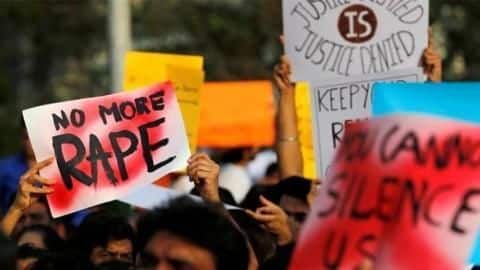 अलवर गैंगरेप मामलाः पुलिस ने किया चुनाव खत्म होने का इंतजार, हफ्ते बाद हुई पहली गिरफ्तारी अलवर गैंगरेप मामलाः पुलिस ने किया चुनाव खत्म होने का इंतजार, हफ्ते बाद हुई पहली गिरफ्तारी