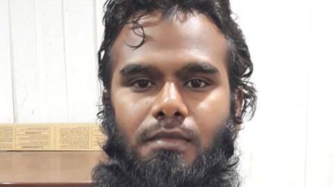केरलः श्रीलंका धमाकों के मास्टरमाइंड से प्रेरित होकर हमलों की साजिश रच रहा शख्स गिरफ्तार केरलः श्रीलंका धमाकों के मास्टरमाइंड से प्रेरित होकर हमलों की साजिश रच रहा शख्स गिरफ्तार