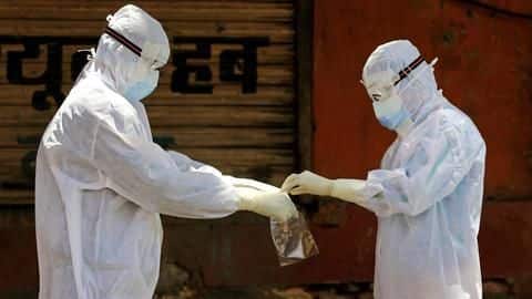 देश में 70 लाख के करीब पहुंची कोरोना संक्रमितों की संख्या, अब तक 1.07 लाख मौतें देश में 70 लाख के करीब पहुंची कोरोना संक्रमितों की संख्या, अब तक 1.07 लाख मौतें