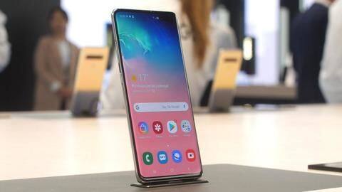 सैमसंग 5 अप्रैल को लॉन्च करेगी दुनिया का पहला 5G स्मार्टफोन सैमसंग 5 अप्रैल को लॉन्च करेगी दुनिया का पहला 5G स्मार्टफोन