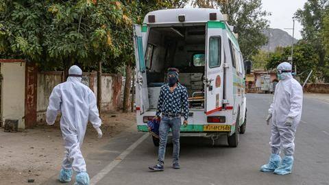 कोरोना वायरस: देश में दूसरी पीक संभव, हमारे व्यवहार पर निर्भर करेगा सब कुछ- नीति आयोग कोरोना वायरस: देश में दूसरी पीक संभव, हमारे व्यवहार पर निर्भर करेगा सब कुछ- नीति आयोग