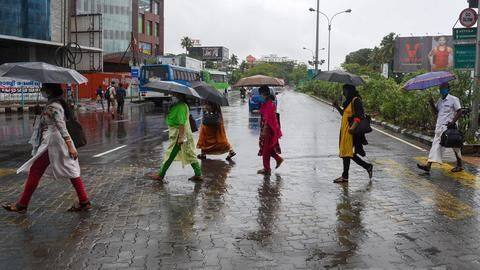 क्या मानसून और सर्दी में तेज होगी कोरोना संक्रमण की रफ्तार? स्टडी कहती है यह बात क्या मानसून और सर्दी में तेज होगी कोरोना संक्रमण की रफ्तार? स्टडी कहती है यह बात
