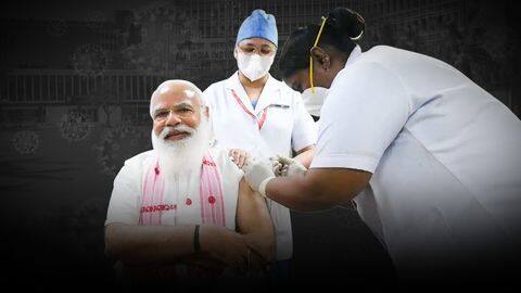 वैक्सीनेशन सर्टिफिकेट से हटेगी प्रधानमंत्री की फोटो, TMC ने चुनाव आयोग से की थी शिकायत वैक्सीनेशन सर्टिफिकेट से हटेगी प्रधानमंत्री की फोटो, TMC ने चुनाव आयोग से की थी शिकायत