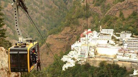 वैष्णो देवी भवन से भैरो घाटी के बीच केबल कार सेवा शुरू, मिनटों में होगा सफर वैष्णो देवी भवन से भैरो घाटी के बीच केबल कार सेवा शुरू, मिनटों में होगा सफर