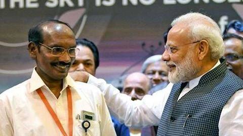 चांद पर उतरने से चूका भारत, प्रधानमंत्री का संदेश- हम होंगे कामयाब चांद पर उतरने से चूका भारत, प्रधानमंत्री का संदेश- हम होंगे कामयाब