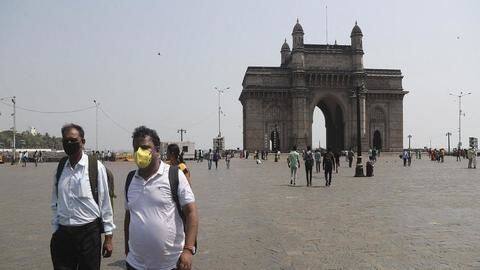 कोरोना वायरस का प्रकोप: महाराष्ट्र में विकास कार्यों पर रोक, नहीं होंगी नई भर्तियां कोरोना वायरस का प्रकोप: महाराष्ट्र में विकास कार्यों पर रोक, नहीं होंगी नई भर्तियां
