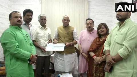 इस पूर्व एयरमैन ने अपनी जिंदगी भर की कमाई रक्षा मंत्रालय को दान दे दी, जानें इस पूर्व एयरमैन ने अपनी जिंदगी भर की कमाई रक्षा मंत्रालय को दान दे दी, जानें