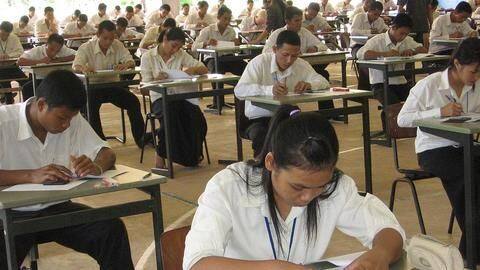 UP शिक्षक भर्ती परीक्षा: परीक्षा समाप्त होने से पहले ही व्हाट्सएप पर वायरल हुई उत्तर कुंजी UP शिक्षक भर्ती परीक्षा: परीक्षा समाप्त होने से पहले ही व्हाट्सएप पर वायरल हुई उत्तर कुंजी