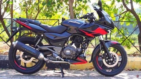 Bajaj Pulsar 220F Bajaj Pulsar 220F