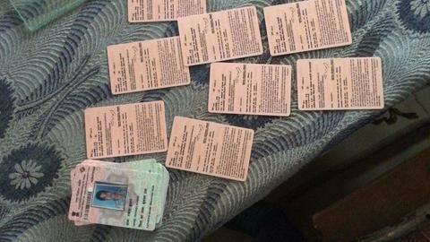 अगर आपको चाहिए कलर वोटर आईडी कार्ड तो ऐसे करें ऑनलाइन और ऑफलाइन आवेदन अगर आपको चाहिए कलर वोटर आईडी कार्ड तो ऐसे करें ऑनलाइन और ऑफलाइन आवेदन