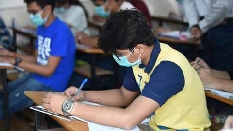 विरोध के बीच JEE मेन और NEET के लिए बढ़ाई गई परीक्षा केंद्रों की संख्या विरोध के बीच JEE मेन और NEET के लिए बढ़ाई गई परीक्षा केंद्रों की संख्या