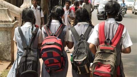 लड़कियों के लिए खुशखबरी, अब 2020 शैक्षणिक सत्र से सैनिक स्कूलों में ले सकेंगी प्रवेश लड़कियों के लिए खुशखबरी, अब 2020 शैक्षणिक सत्र से सैनिक स्कूलों में ले सकेंगी प्रवेश