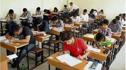CBSE Exam 2019: इस बार किए गए कई महत्वपूर्ण बदलाव, यहां से जानें CBSE Exam 2019: इस बार किए गए कई महत्वपूर्ण बदलाव, यहां से जानें