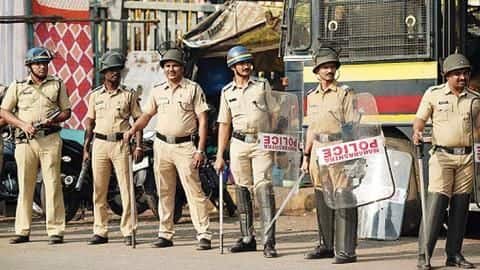 पुलिस भर्ती: इस राज्य में चल रही एक हजार से अधिक पदों पर भर्ती पुलिस भर्ती: इस राज्य में चल रही एक हजार से अधिक पदों पर भर्ती