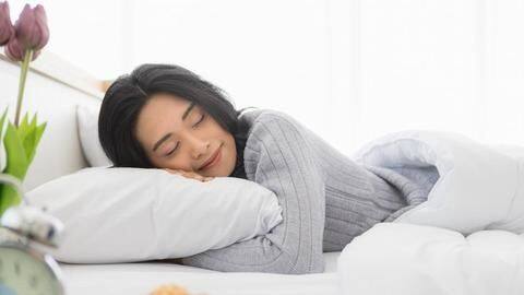 ये कंपनी दे रही है 'स्लीप इंटर्नशिप' का मौका, सोने के लिए मिलेंगे एक लाख रुपये ये कंपनी दे रही है 'स्लीप इंटर्नशिप' का मौका, सोने के लिए मिलेंगे एक लाख रुपये