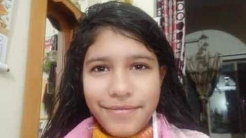 उत्तराखंड: 12वीं की टॉपर स्कूल जाने के लिए तय करती थीं 40 किलोमीटर का सफर, जानें उत्तराखंड: 12वीं की टॉपर स्कूल जाने के लिए तय करती थीं 40 किलोमीटर का सफर, जानें