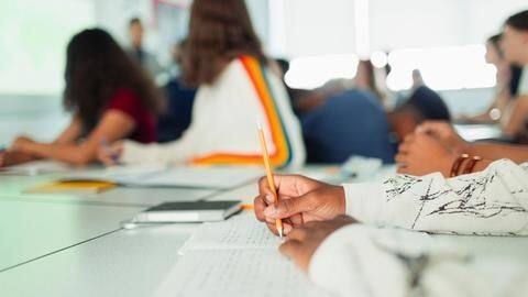 सिविल सेवा में भर्ती होने की इच्छा रखने वाले उम्मीदवार में होनी चाहिए ये खासियत सिविल सेवा में भर्ती होने की इच्छा रखने वाले उम्मीदवार में होनी चाहिए ये खासियत