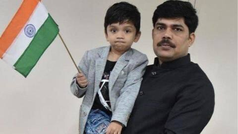 IAS बनने की कसम लेकर घर से निकले थे चूड़ी बेचने वाले रमेश, पूरा किया सपना IAS बनने की कसम लेकर घर से निकले थे चूड़ी बेचने वाले रमेश, पूरा किया सपना