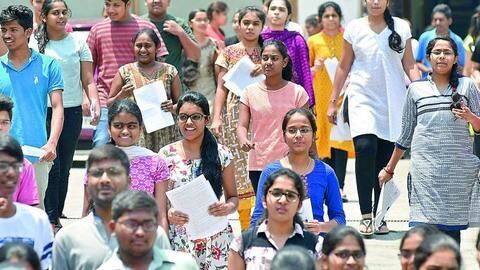 HTET 2019: इतनी देर पहले पहुंचे परीक्षा केंद्र, बोर्ड अध्यक्ष ने जारी किए निर्देश HTET 2019: इतनी देर पहले पहुंचे परीक्षा केंद्र, बोर्ड अध्यक्ष ने जारी किए निर्देश