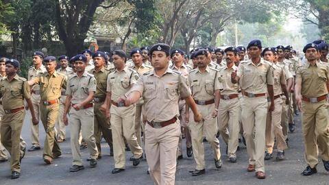 यहां निकली है 12वीं पास वालों के लिए पुलिस की बंपर भर्ती, जल्द करें आवेदन यहां निकली है 12वीं पास वालों के लिए पुलिस की बंपर भर्ती, जल्द करें आवेदन