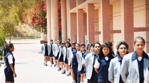 लड़कियों को अच्छे बोर्डिंग स्कूल भेजना चाहते हैं तो इन स्कूलों पर करें विचार लड़कियों को अच्छे बोर्डिंग स्कूल भेजना चाहते हैं तो इन स्कूलों पर करें विचार