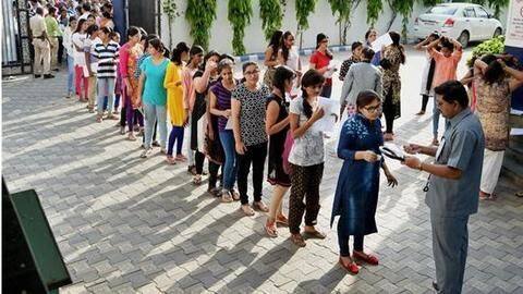 JEE Main 2019: परीक्षा में जाने से पहले इन बातों का रखे ध्यान JEE Main 2019: परीक्षा में जाने से पहले इन बातों का रखे ध्यान