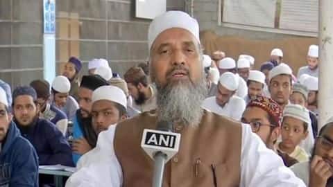 हैदराबाद के ये प्रोफेसर छात्रों को देते हैं फ्री में शिक्षा, आवास और भोजन हैदराबाद के ये प्रोफेसर छात्रों को देते हैं फ्री में शिक्षा, आवास और भोजन