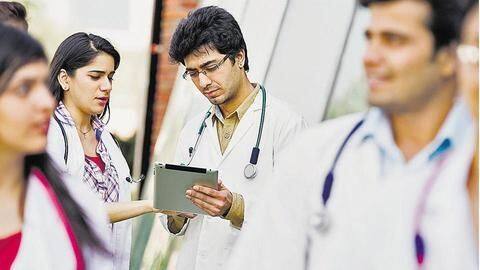 मेडिकल छात्रों को राहत, PG में प्रवेश के लिए NEET खत्म करने का रखा गया प्रस्ताव मेडिकल छात्रों को राहत, PG में प्रवेश के लिए NEET खत्म करने का रखा गया प्रस्ताव