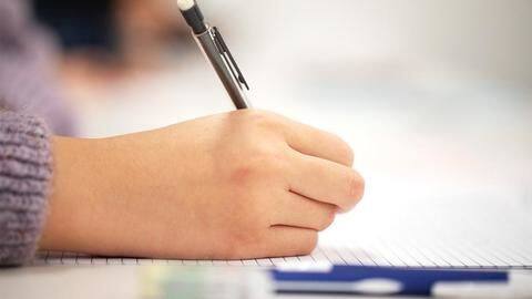 कोरोना वायरस: कौन-कौन सी परीक्षाएं हुईं स्थगित और क्या है नया शेड्यूल? कोरोना वायरस: कौन-कौन सी परीक्षाएं हुईं स्थगित और क्या है नया शेड्यूल?