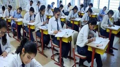 CBSE 12th Board Exam 2020: बायोलॉजी का सैंपल पेपर हुआ जारी, जानें मार्किंग स्कीम CBSE 12th Board Exam 2020: बायोलॉजी का सैंपल पेपर हुआ जारी, जानें मार्किंग स्कीम