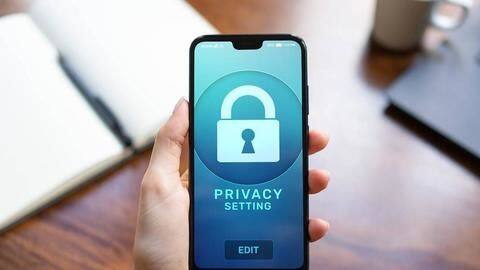 इन टिप्स से बढ़ाएं स्मार्टफोन की सिक्योरिटी, पर्सनल डाटा तक नहीं पहुंच पाएंगे हैकर्स इन टिप्स से बढ़ाएं स्मार्टफोन की सिक्योरिटी, पर्सनल डाटा तक नहीं पहुंच पाएंगे हैकर्स