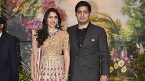 अगले महीने होगी मुकेश अंबानी के बेटे आकाश की शादी, जानें पूरी डिटेल अगले महीने होगी मुकेश अंबानी के बेटे आकाश की शादी, जानें पूरी डिटेल