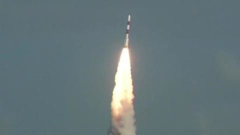 ISRO ने सफलतापूर्वक लॉन्च किया RISAT-2BR1 निगरानी सैटेलाइट, जानें इसकी खासियत ISRO ने सफलतापूर्वक लॉन्च किया RISAT-2BR1 निगरानी सैटेलाइट, जानें इसकी खासियत