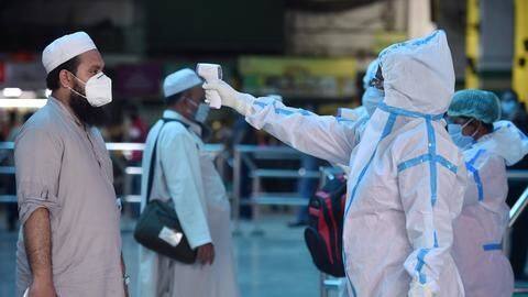 कोरोना वायरस: भारत में संक्रमितों की संख्या 40 लाख पार, बीते दिन रिकॉर्ड 86,432 नए मामले कोरोना वायरस: भारत में संक्रमितों की संख्या 40 लाख पार, बीते दिन रिकॉर्ड 86,432 नए मामले