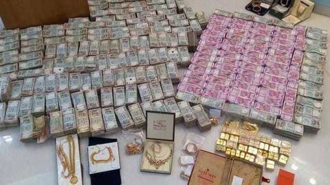 लोकसभा चुनाव 2019: पहले 3 चरणों में ही 2014 के मुकाबले ढाई गुना कैश जब्त लोकसभा चुनाव 2019: पहले 3 चरणों में ही 2014 के मुकाबले ढाई गुना कैश जब्त