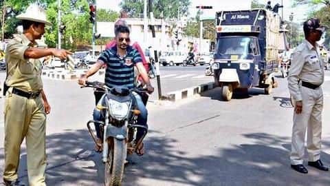 ट्रैफिक नियम उल्लंघन पर अब अधिक जुर्माना, कट सकता है एक लाख रुपये तक का चालान ट्रैफिक नियम उल्लंघन पर अब अधिक जुर्माना, कट सकता है एक लाख रुपये तक का चालान