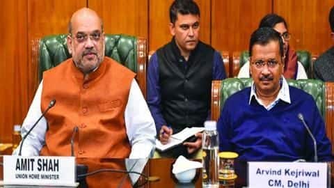 लॉकडाउन के दौरान प्रवासी मजदूरों के पलायन पर केंद्र सरकार के निशाने पर केजरीवाल लॉकडाउन के दौरान प्रवासी मजदूरों के पलायन पर केंद्र सरकार के निशाने पर केजरीवाल