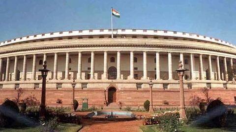 आम आदमी कैसे करेगा राजनीति, लोकसभा में बढ़ी करोड़पति और आपराधिक रिकॉर्ड वाले सांसदों की संख्या आम आदमी कैसे करेगा राजनीति, लोकसभा में बढ़ी करोड़पति और आपराधिक रिकॉर्ड वाले सांसदों की संख्या